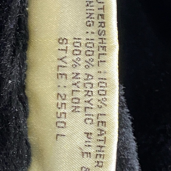 Bermans Black Motorcycle Leather Bomber Jacket With Liner Mens 42L - Picture 3 of 7